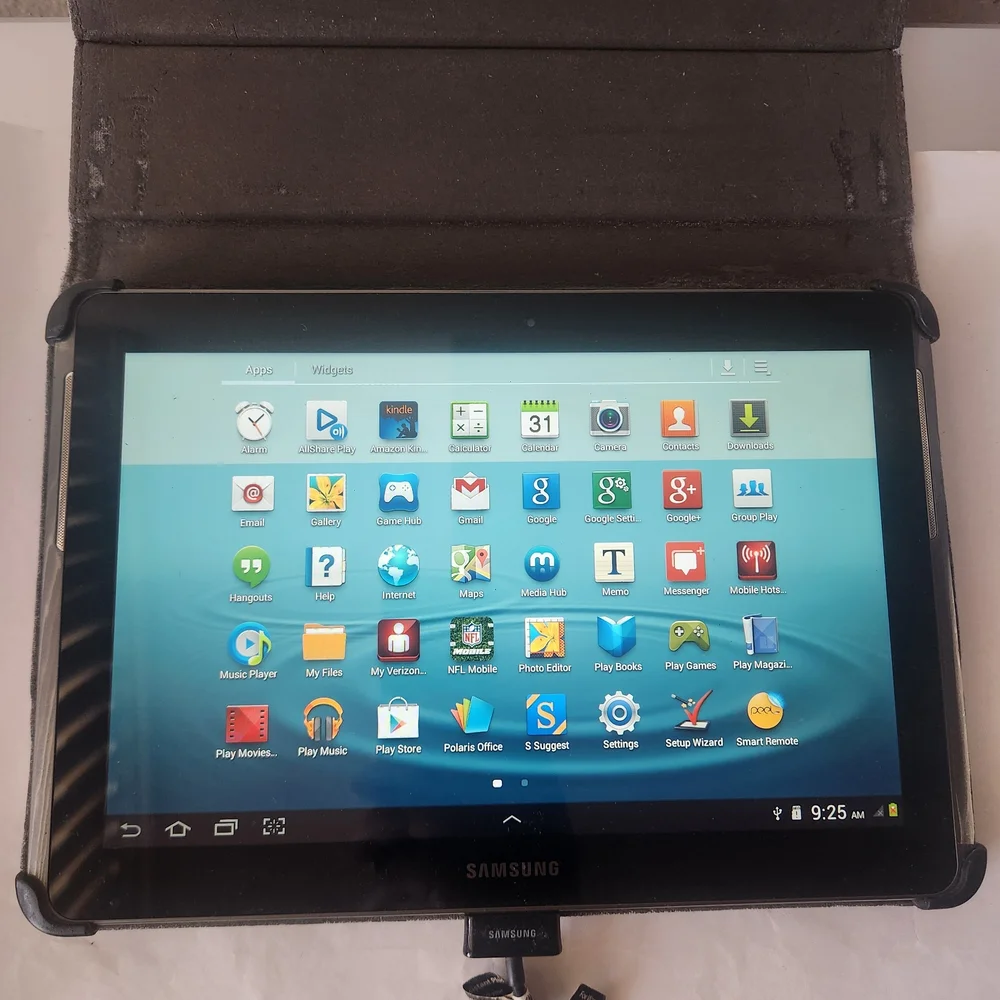 Samsung Black Tablet